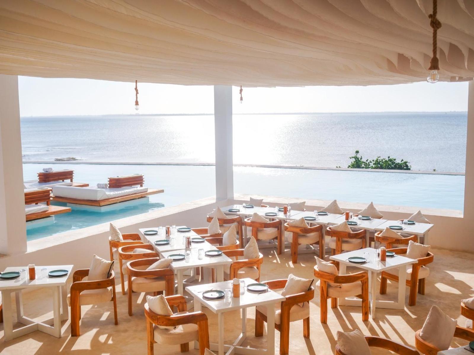Hotel Le Saint Tropez à Kidoti Extérieur photo